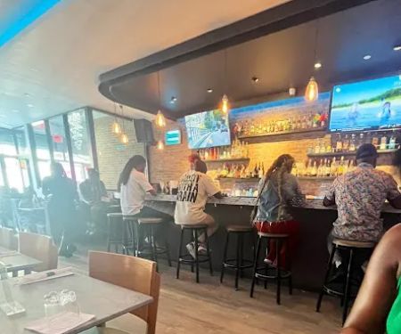 PiCH Restaurant and Lounge