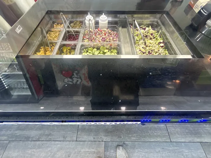 Hamza & Madina Halal Food- Brooklyn Picture 9