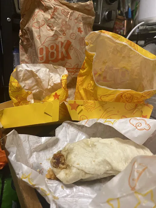 98K Chicken & Burgers Picture 3