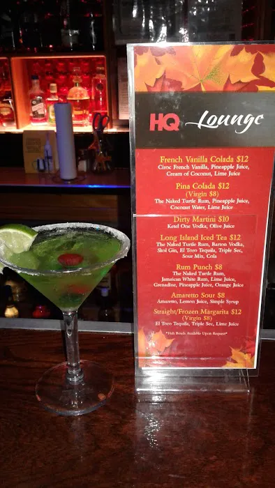 H Q Lounge Picture 2