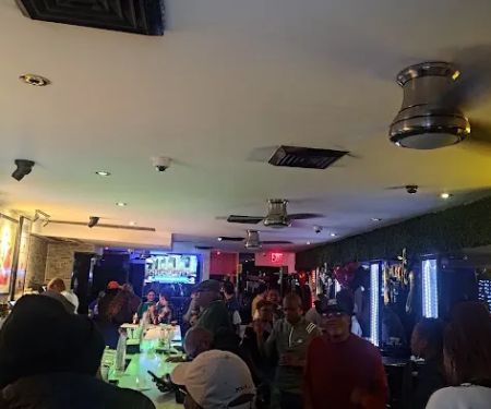 Michelle's Cocktail Lounge