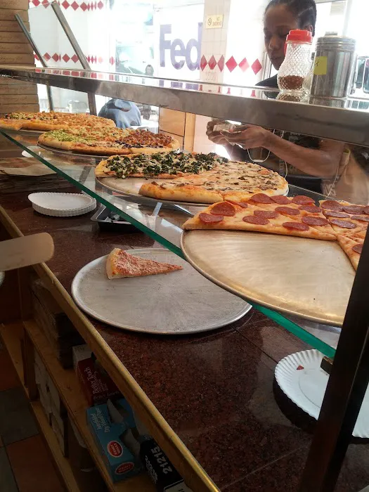 R-1 99¢ Hot Pizza Picture 7