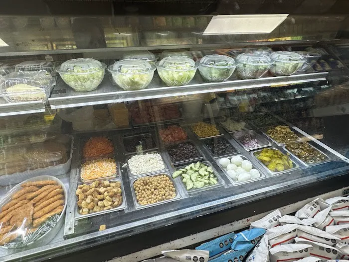 1925 Deli & Grill Picture 4