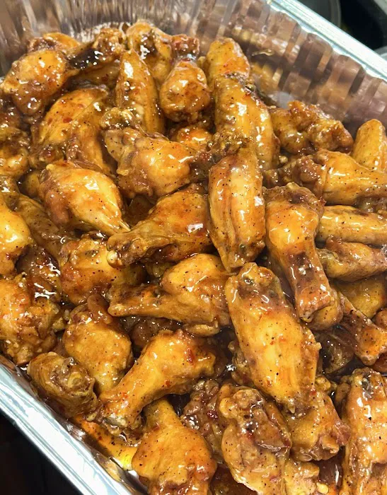 Lucky Wing Picture 7