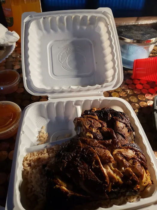 FRIED CHICKEN WITH THE SAUCE Picture 4