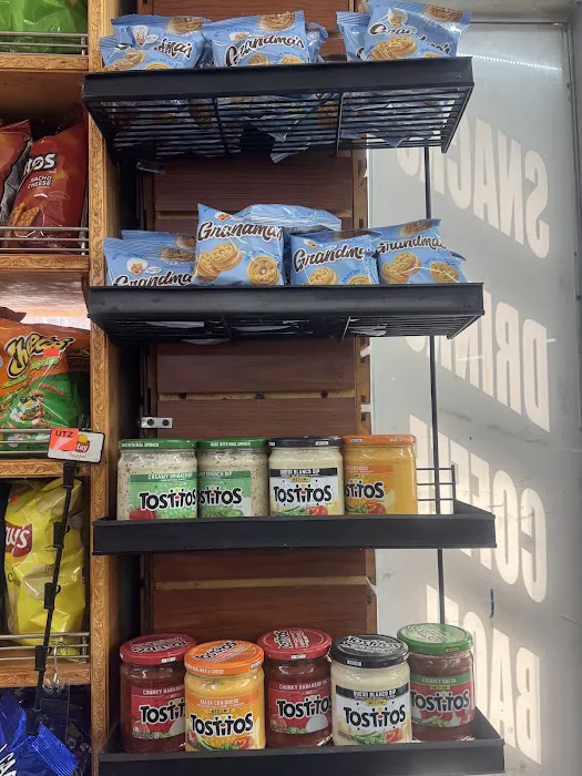 Ortiz deli & market Picture 3