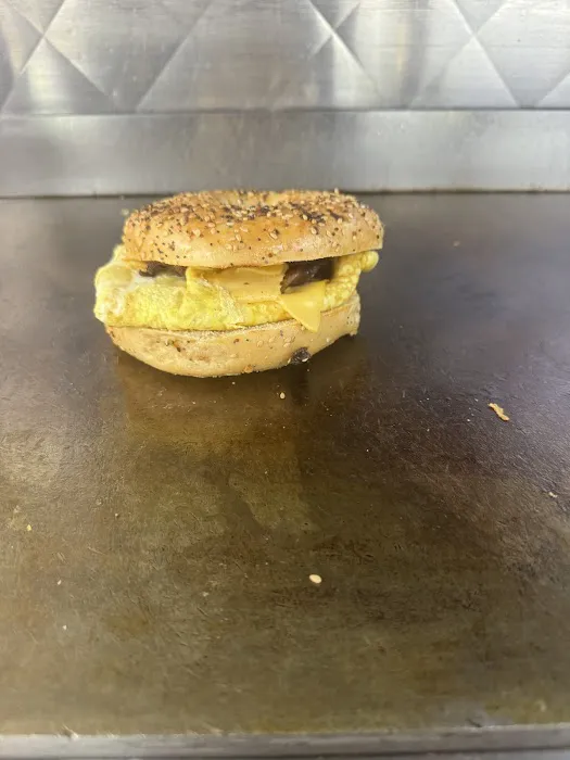 Ortiz deli & market Picture 8