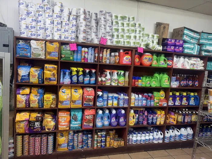 Ortiz deli & market Picture 10