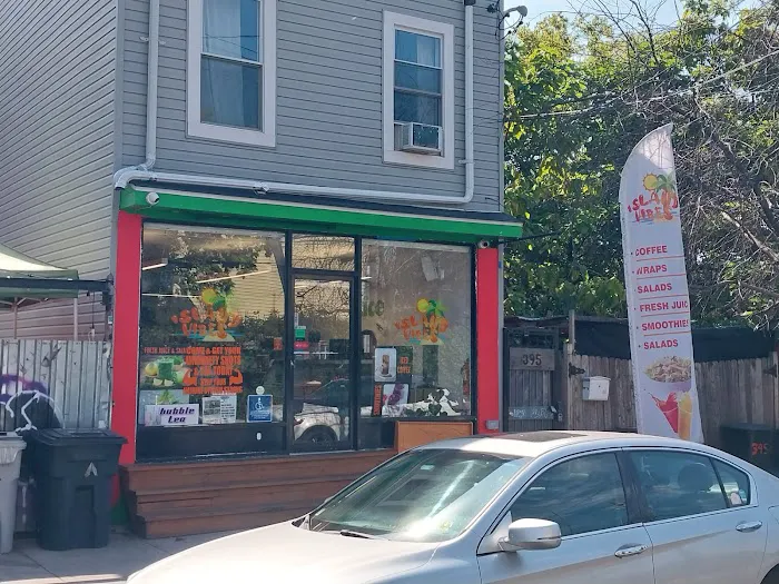 Island Vibes Juice & Smoothies Picture 3