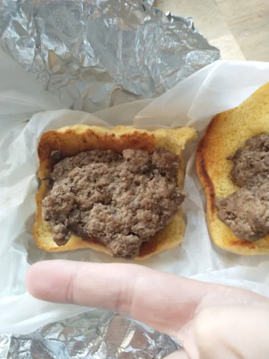 Queens Pizza & Smash Burgers Picture 8