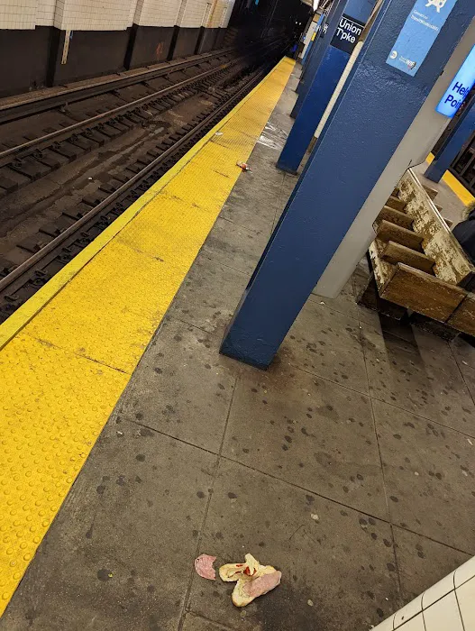 Subway Picture 2
