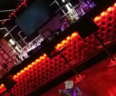 TILT LOUNGE