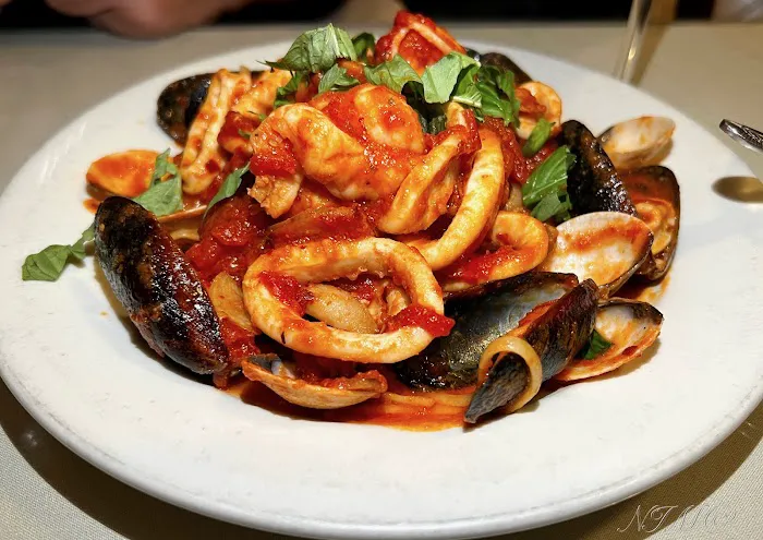 Paul Michael’s Brick Oven Cafe Restaurant Picture 10