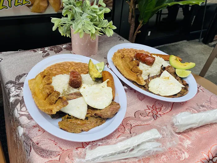 Sabores Latinos Restaurant & Bakery Picture 6