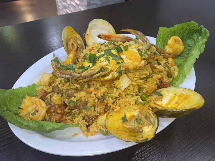 Sabores Latinos Restaurant & Bakery Picture 5