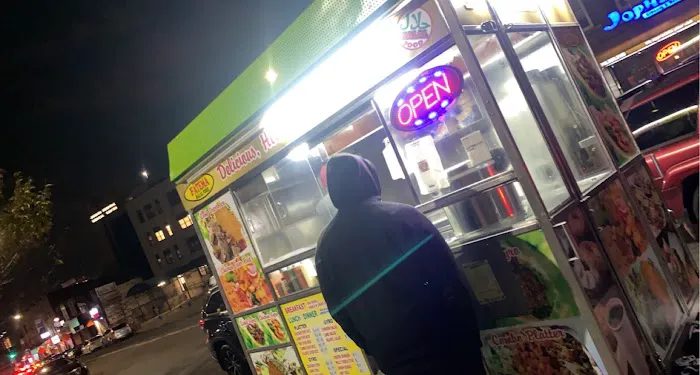 Fatima's Halal Food Picture 2
