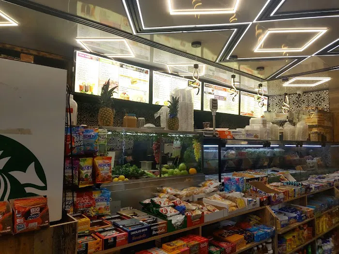 Go green Deli Picture 6