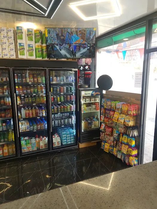 Go green Deli Picture 2