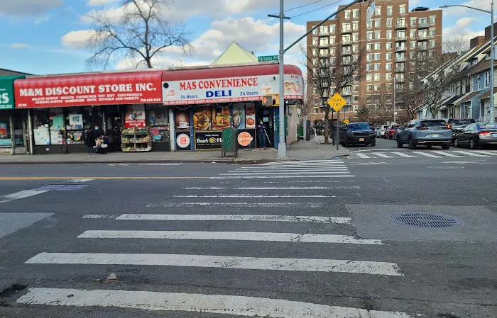 Mas Convenience Deli Picture 6