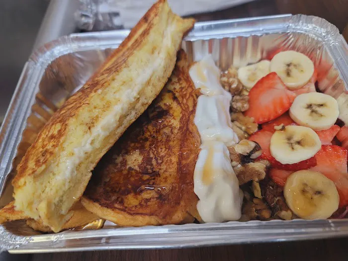 Mas Convenience Deli Picture 10