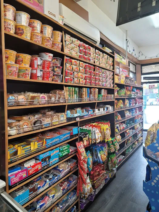 Mas Convenience Deli Picture 8