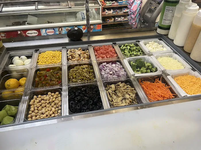 Mas Convenience Deli Picture 2