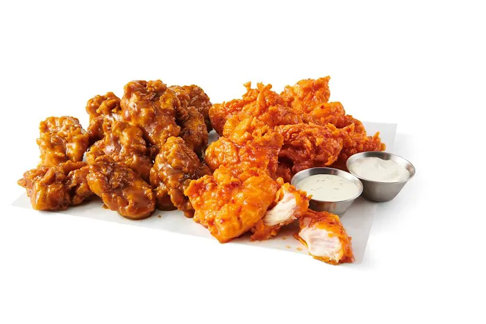 Atomic Wings Picture 6
