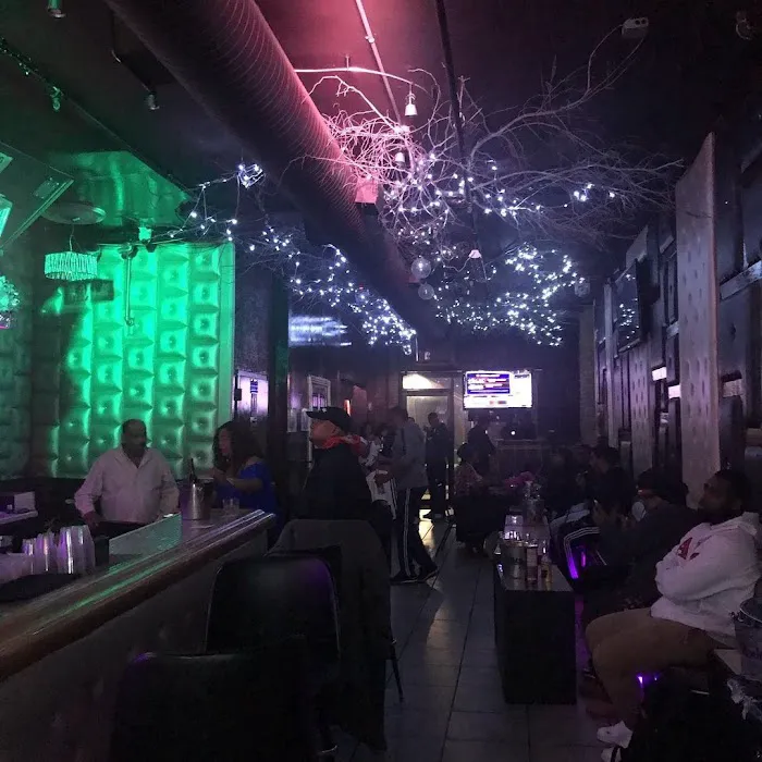 Lynx Lounge Picture 6