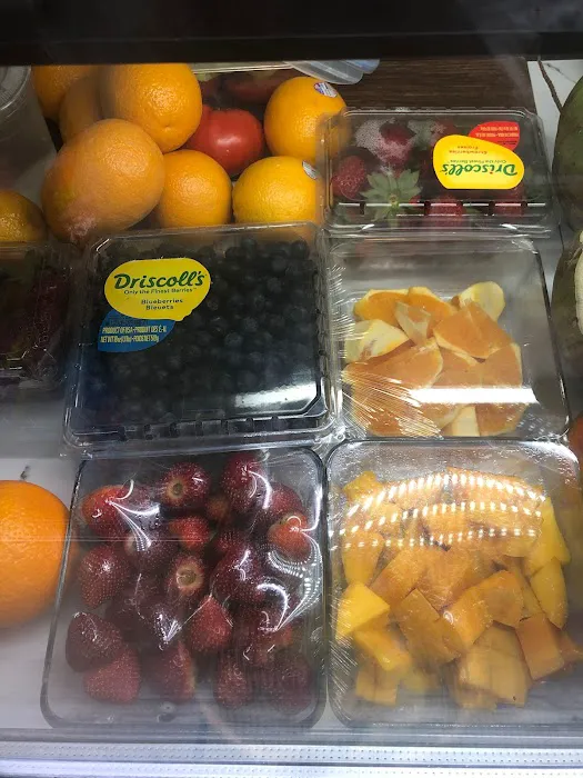 Ozone park deli & grocery Picture 2