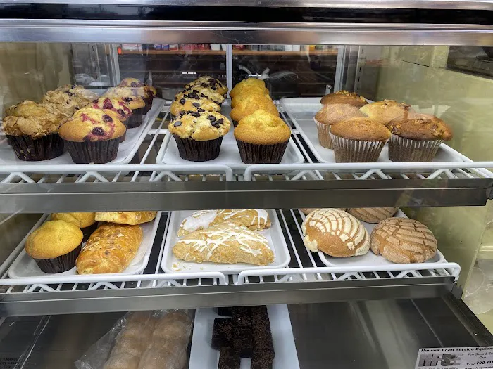 Anthony’s Deli Grocery & Grill Picture 5