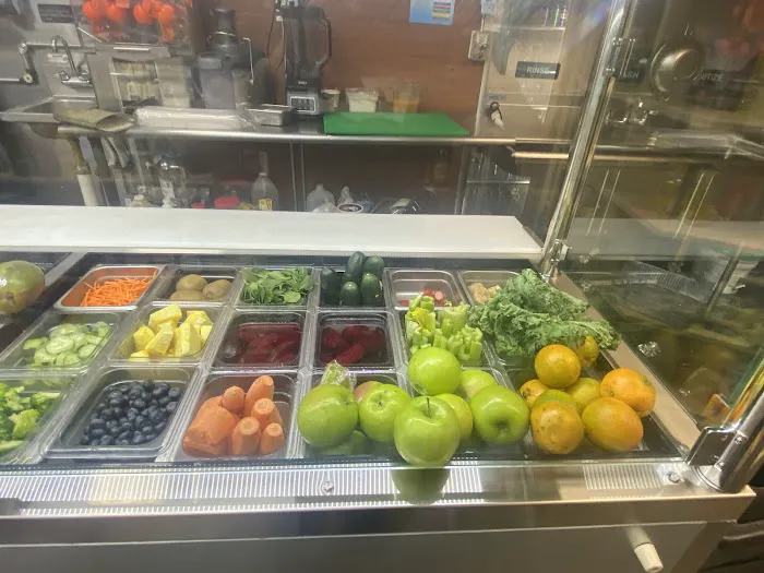 Anthony’s Deli Grocery & Grill Picture 1