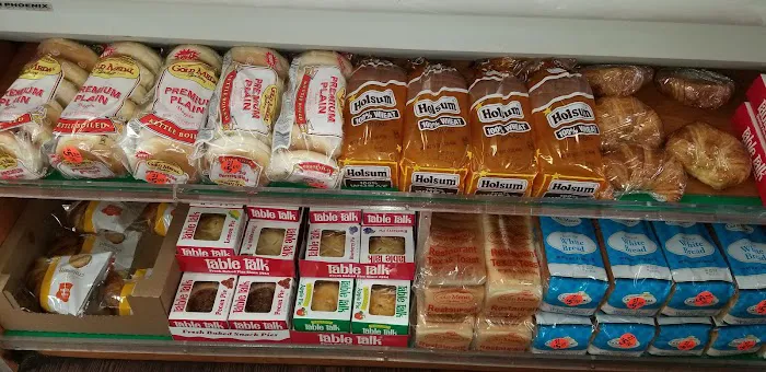 Halal Deli Grocery Picture 3