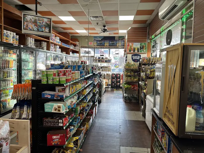 Atlantic ave 104 deli Picture 6