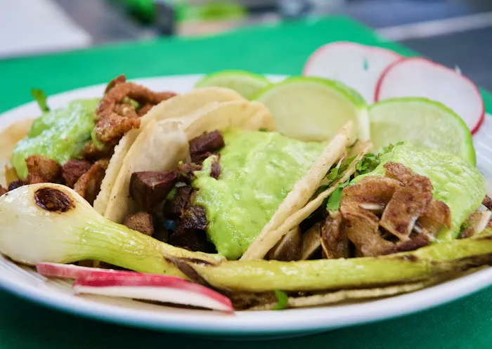 Taqueria Mi Futuro Picture 3