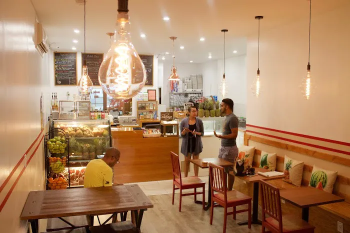 Rhythm & Beets Juice Cafe Picture 6