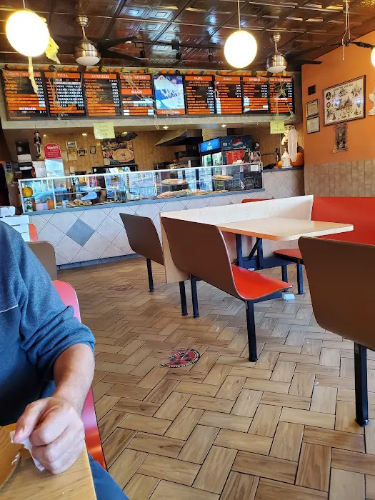 Luigi’s Pizza Picture 3