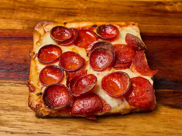 Luigi’s Pizza Picture 8