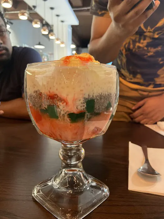 Premium Sweets & Restaurant (প্রিমিয়াম সুইটস এন্ড রেস্টুরেন্ট) Picture 1