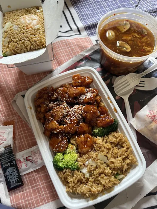 Fatima's Halal Picture 5
