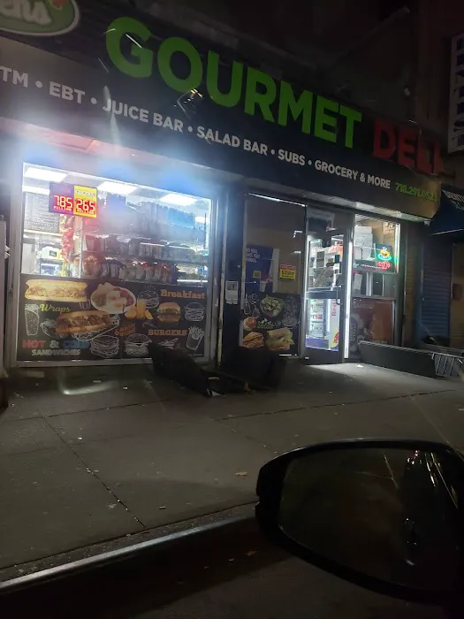 Queens Gourmet Deli Picture 3
