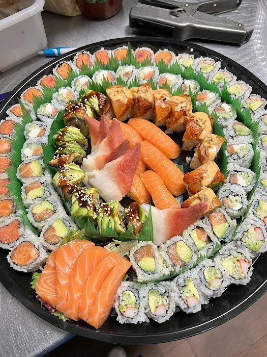 Saka Sushi and Asian Cuisine Picture 6