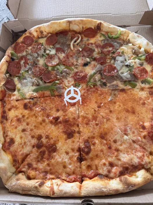 John's Pizzeria Picture 3