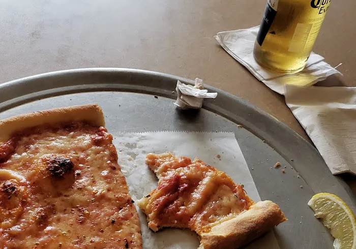 John's Pizzeria Picture 7
