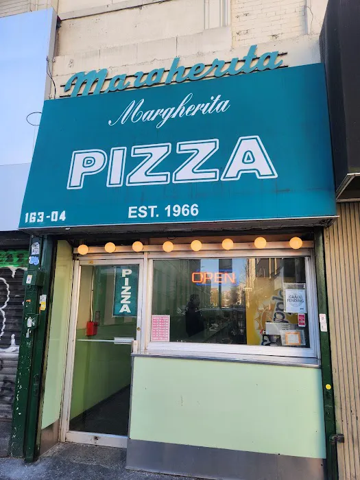 Margherita Pizza Picture 6