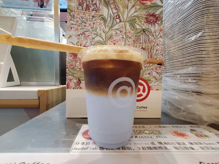 Cotti Coffee 库迪咖啡 - golden mall flushing Picture 6