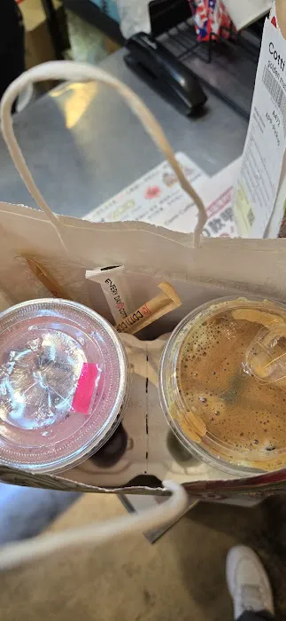 Cotti Coffee 库迪咖啡 - golden mall flushing Picture 8