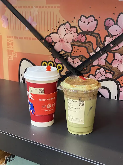 Cotti Coffee 库迪咖啡 - golden mall flushing Picture 7