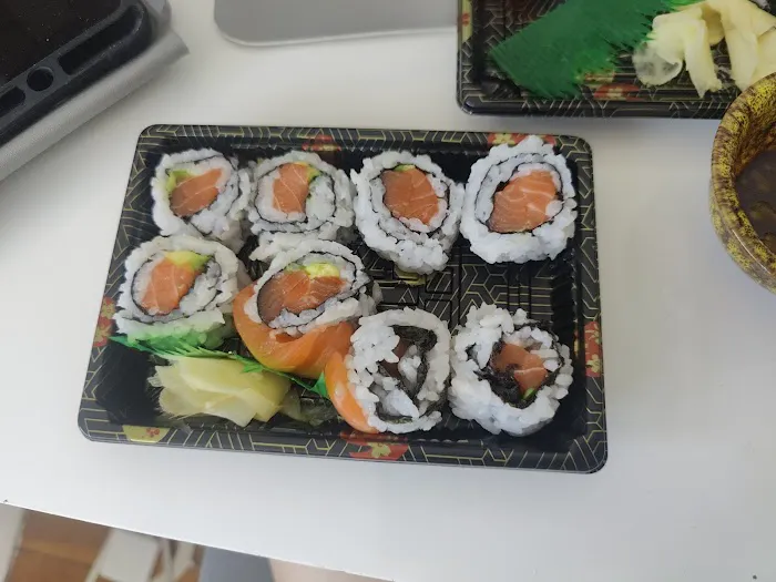 Fresh Sushi Bar Picture 7