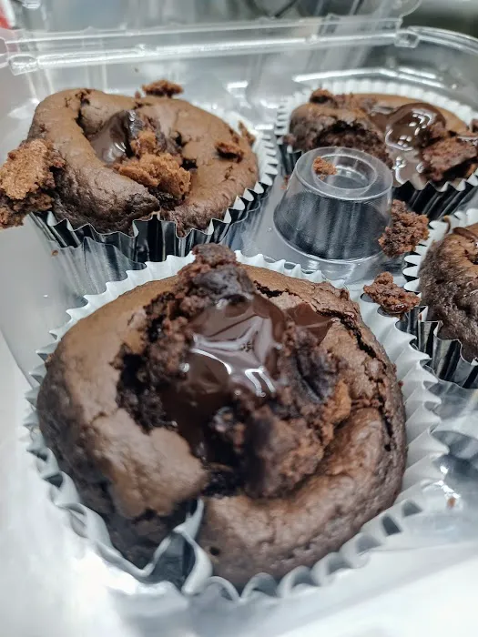 Moody Treats & Co. Picture 5