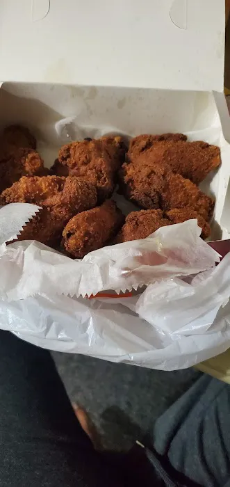 Crown Fried Chicken (Halal) Picture 9